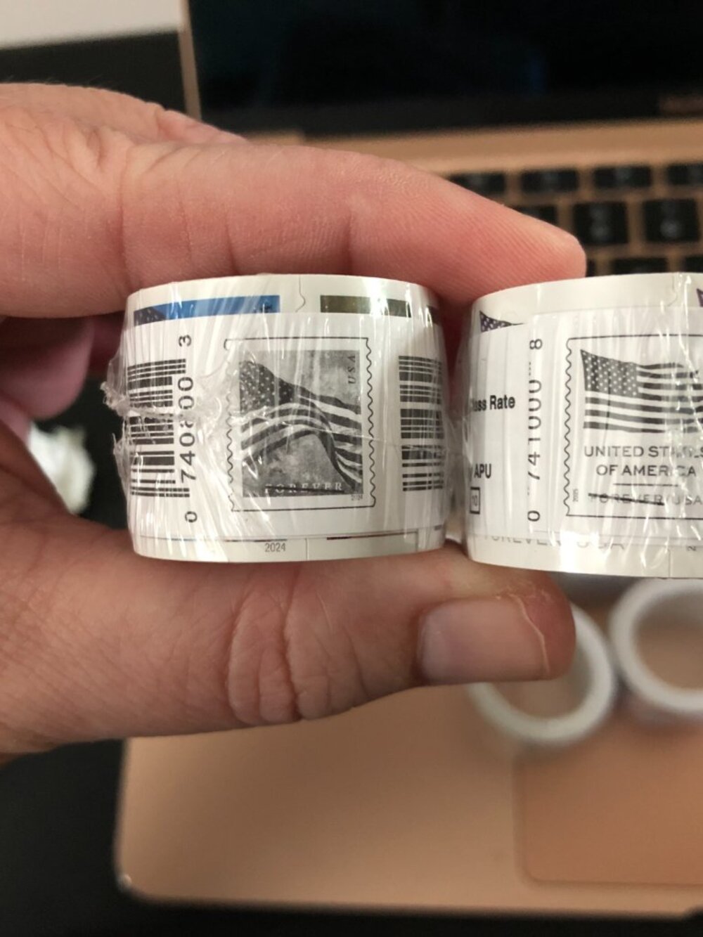 Stamps 10 Rolls of 100, Never Expire - Picture 8 of 9